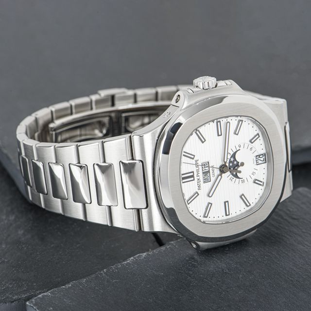 Patek Philippe Nautilus 5726/1A-010 Image 6